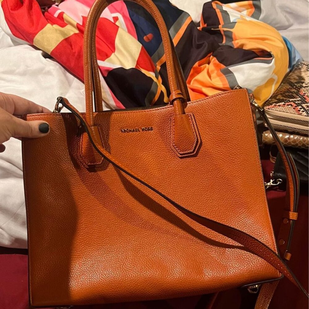 Michael Kors Shoulder Bag - **AUTHENTIC** - Beautiful Pumpkin Color!